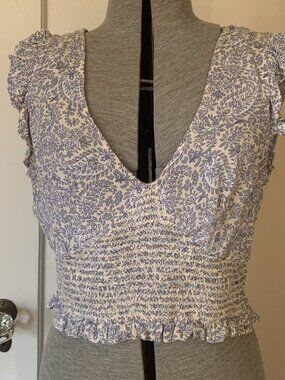 Patrons of Peace Blue Paisley Smocked Crop Top Ruffle Sleeve V-Neck Medium